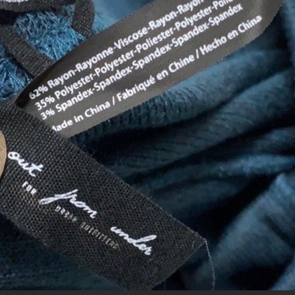 UO Sydney Seamed High Rise Leggings - Picture 4 of 7